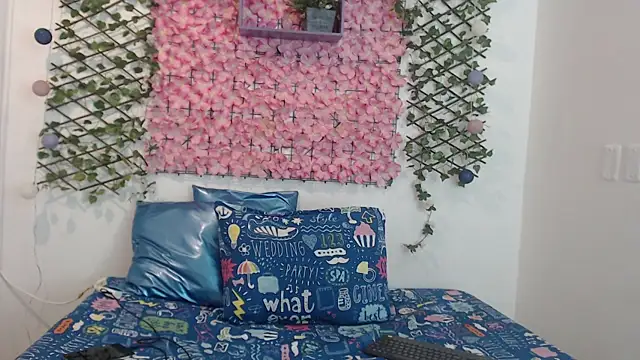 iam lukas   online show from September 13, 2025, 8:42 pm