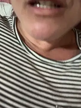 Snapshot of MaluLemos chatting on September 9, 2025, 5:55 pm MaluLemos online show from September 9, 2025, 5:55 pm