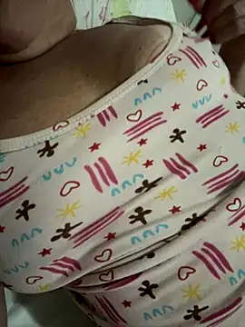 Snapshot of MaluLemos chatting on September 26, 2025, 2:18 am MaluLemos online show from September 26, 2025, 2:18 am