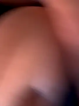 Snapshot of MaluLemos chatting on October 6, 2025, 7:03 pm MaluLemos online show from October 6, 2025, 7:03 pm