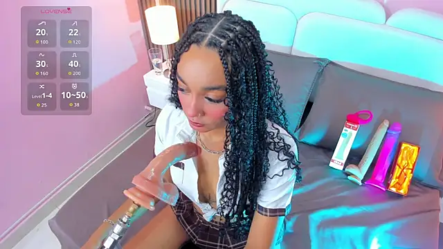 Snapshot of Clawdeen__wolf chatting on November 5, 2025, 8:01 pm Clawdeen wolf online show from November 5, 2025, 8:01 pm