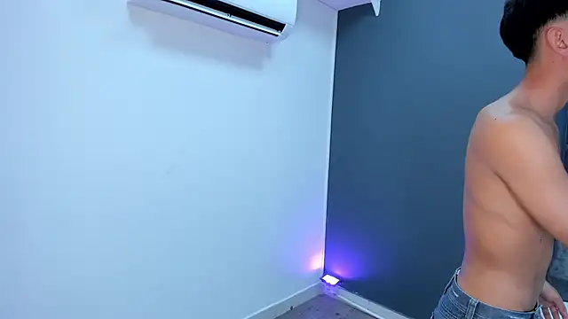 Snapshot of stephane_rouss chatting on November 8, 2025, 7:50 pm stephane rouss online show from November 8, 2025, 7:50 pm