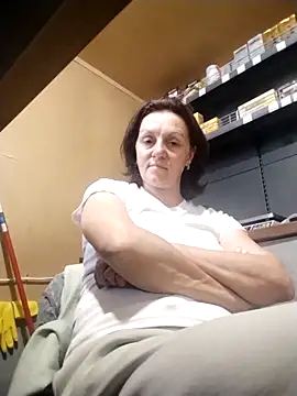 Snapshot of KimmyAghora chatting on September 16, 2025, 11:00 am KimmyAghora online show from September 16, 2025, 11:00 am