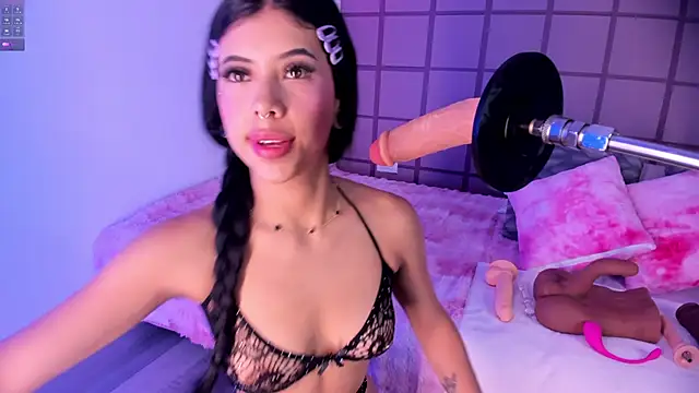 Snapshot of Brooke_monroe chatting on November 7, 2025, 4:33 pm Brooke monroe online show from November 7, 2025, 4:33 pm