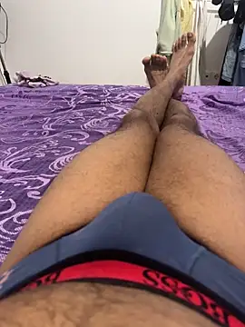 Snapshot of Madu0999 chatting on February 5, 2026, 7:53 pm Madu0999 online show from February 5, 2026, 7:53 pm