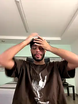 Snapshot of RaphaelDufort chatting on December 4, 2025, 5:56 pm RaphaelDufort online show from December 4, 2025, 5:56 pm