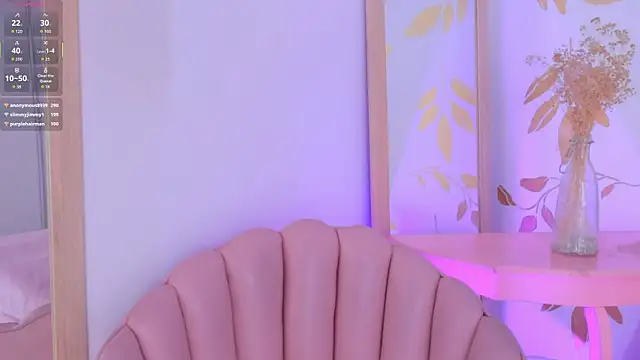 Snapshot of Ginevra_esposito chatting on November 10, 2025, 12:43 pm Ginevra esposito online show from November 10, 2025, 12:43 pm