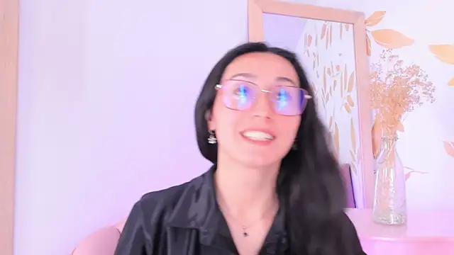 Snapshot of Ginevra_esposito chatting on November 22, 2025, 12:48 pm Ginevra esposito online show from November 22, 2025, 12:48 pm