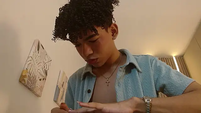 Ivone Rose  online show from October 22, 2025, 12:37 pm