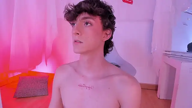 Diamond Piarce online show from February 15, 2026, 7:51 am