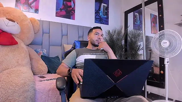 Edahi1386 online show from September 13, 2025, 11:27 pm