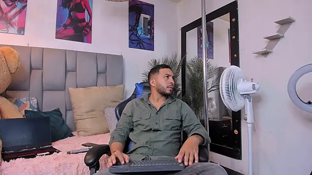 Edahi1386 online show from September 14, 2025, 7:25 pm