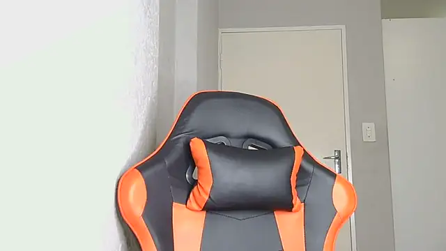 Snapshot of Ballenciaa chatting on October 24, 2025, 9:03 pm Ballenciaa online show from October 24, 2025, 9:03 pm