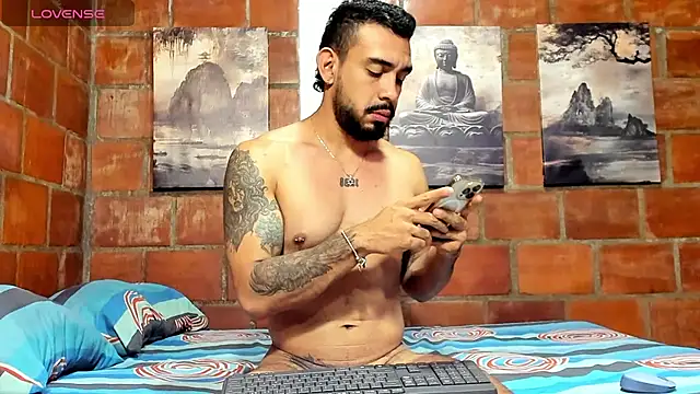 Snapshot of Luck_Andrew chatting on April 20, 2026, 6:31 pm Luck Andrew online show from April 20, 2026, 6:31 pm