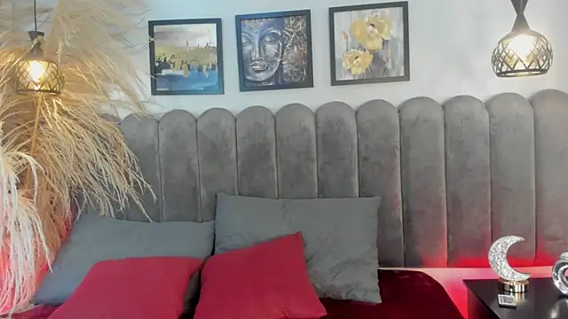 Snapshot of Dark_nina_ chatting on December 5, 2025, 3:27 am Dark nina online show from December 5, 2025, 3:27 am