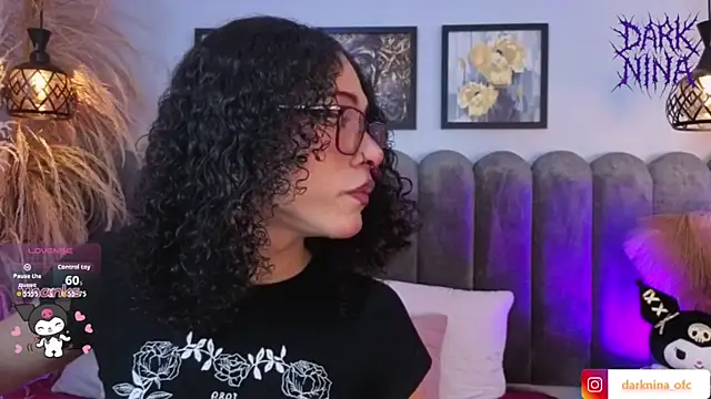 Dark nina  online show from February 20, 2026, 3:25 am