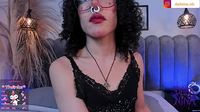 Snapshot of Dark_nina_ chatting on November 21, 2025, 3:38 am Dark nina online show from November 21, 2025, 3:38 am