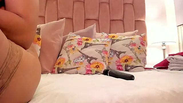 aishathornee online show from January 11, 2026, 7:21 pm