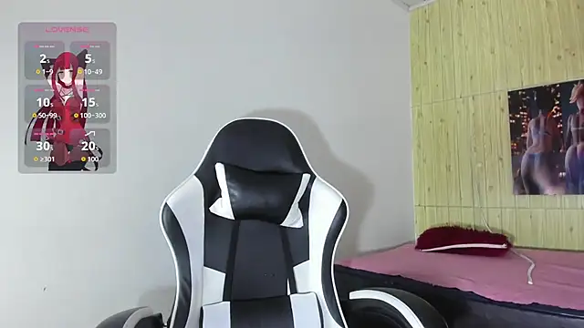 Snapshot of Raven_Rouge_ chatting on December 2, 2025, 4:58 am Raven Rouge online show from December 2, 2025, 4:58 am