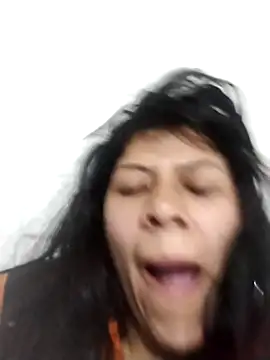 Snapshot of Raven_Rouge_ chatting on October 3, 2025, 10:28 am Raven Rouge online show from October 3, 2025, 10:28 am