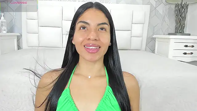 Snapshot of naia_cox chatting on November 7, 2025, 3:44 am naia cox online show from November 7, 2025, 3:44 am