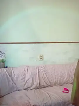 Snapshot of XHelenaX90 chatting on February 20, 2026, 9:33 am XHelenaX90 online show from February 20, 2026, 9:33 am