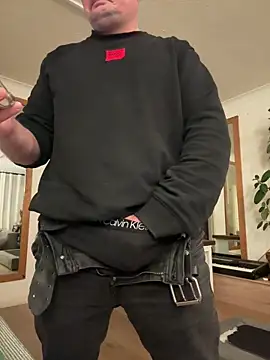 Snapshot of Attila120 chatting on December 14, 2025, 4:34 pm Attila120 online show from December 14, 2025, 4:34 pm