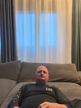 Snapshot of Attila120 chatting on November 22, 2025, 8:35 am Attila120 online show from November 22, 2025, 8:35 am