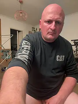 Snapshot of Attila120 chatting on October 18, 2025, 10:56 pm Attila120 online show from October 18, 2025, 10:56 pm