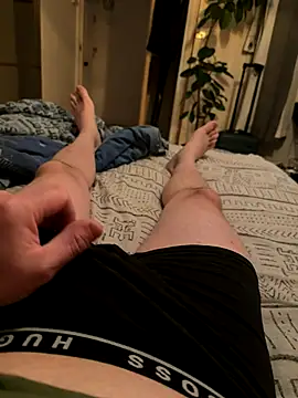 Snapshot of Attila120 chatting on October 7, 2025, 9:16 pm Attila120 online show from October 7, 2025, 9:16 pm