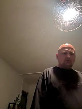 Snapshot of Attila120 chatting on October 6, 2025, 4:57 am Attila120 online show from October 6, 2025, 4:57 am