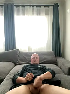 Snapshot of Attila120 chatting on November 23, 2025, 9:41 am Attila120 online show from November 23, 2025, 9:41 am