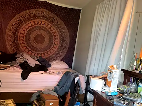 Snapshot of XanderOzzz chatting on November 11, 2025, 9:31 pm XanderOzzz online show from November 11, 2025, 9:31 pm