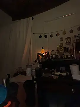 Snapshot of XanderOzzz chatting on November 20, 2025, 9:43 am XanderOzzz online show from November 20, 2025, 9:43 am