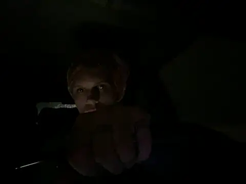 Snapshot of XanderOzzz chatting on November 2, 2025, 4:28 am XanderOzzz online show from November 2, 2025, 4:28 am