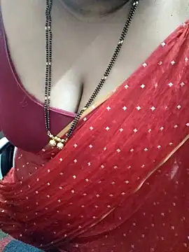 Snapshot of Tamil-rami chatting on October 13, 2025, 8:05 am Tamil-rami online show from October 13, 2025, 8:05 am