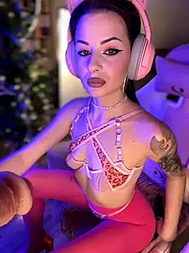 Snapshot of bigJuicyPussy chatting on November 15, 2025, 1:37 pm bigJuicyPussy online show from November 15, 2025, 1:37 pm