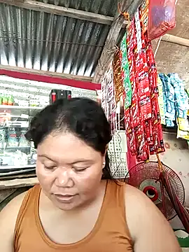 Snapshot of Mari_fvcks chatting on October 5, 2025, 3:19 am Mari fvcks online show from October 5, 2025, 3:19 am