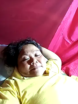 Snapshot of Mari_fvcks chatting on November 19, 2025, 9:20 am Mari fvcks online show from November 19, 2025, 9:20 am