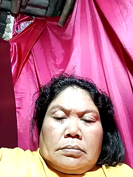 Snapshot of Mari_fvcks chatting on November 22, 2025, 8:35 am Mari fvcks online show from November 22, 2025, 8:35 am