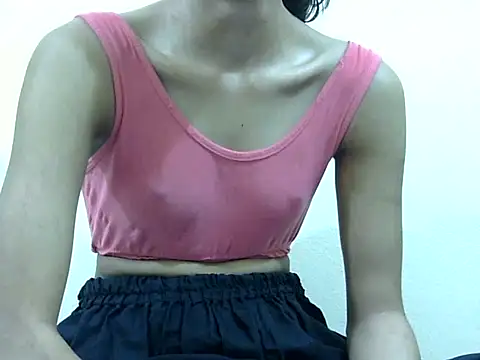 Snapshot of smallcuute chatting on November 16, 2025, 11:15 am smallcuute online show from November 16, 2025, 11:15 am