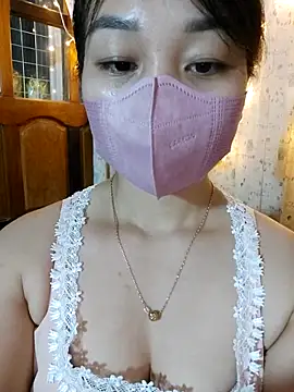 Laurie369 online show from September 29, 2025, 4:45 pm