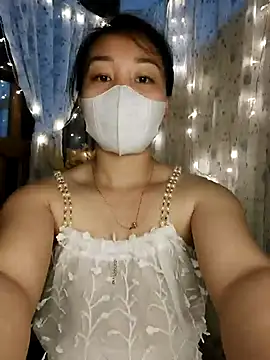 Laurie369 online show from September 16, 2025, 3:57 pm