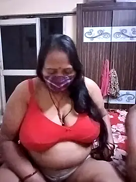 LoveOnStream online show from February 22, 2026, 3:46 pm