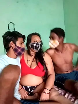 LoveOnStream online show from October 25, 2025, 1:12 pm