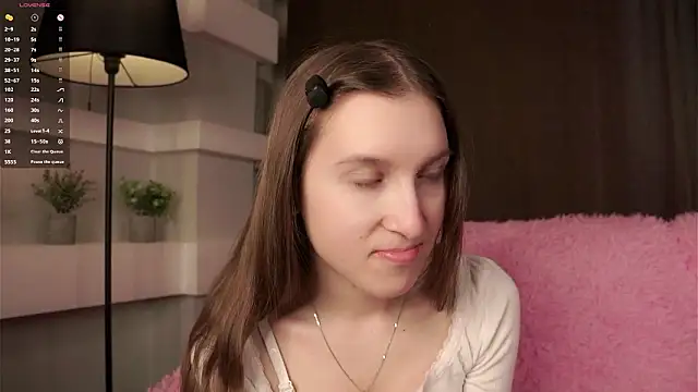 NanaMertins online show from March 1, 2026, 1:05 am