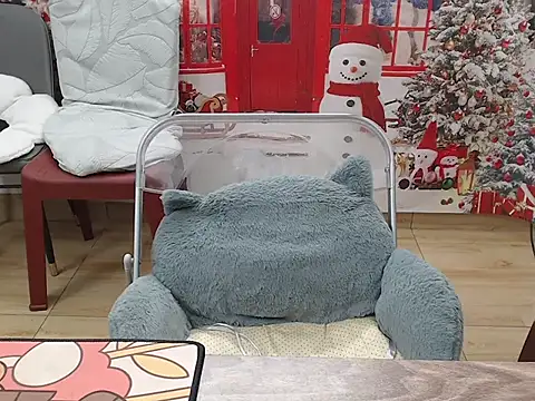 Lamoon 2k online show from December 5, 2025, 4:00 am