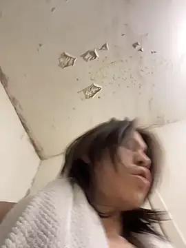 Snapshot of heytherepeoples717 chatting on November 9, 2025, 12:53 pm heytherepeoples717 online show from November 9, 2025, 12:53 pm