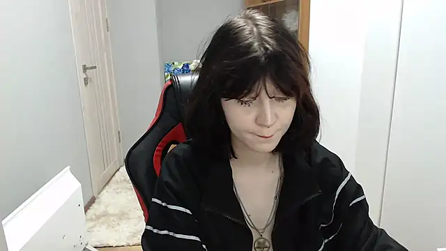 Snapshot of TinaQuiin chatting on November 23, 2025, 8:46 am TinaQuiin online show from November 23, 2025, 8:46 am