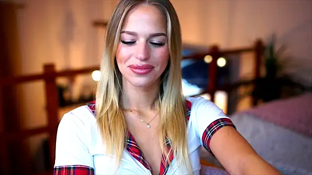 Emilyvanroessel online show from November 28, 2025, 5:35 pm